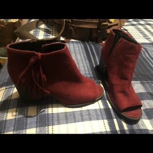 Open toed booties